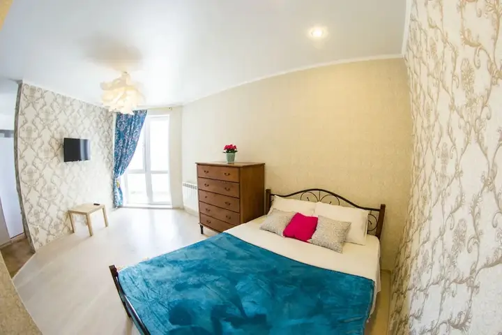 Омск: Apartment on Uchebnaya 20