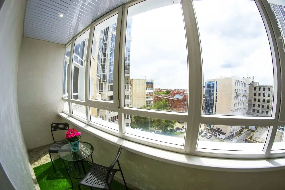 Омск: Apartment on Uchebnaya 20