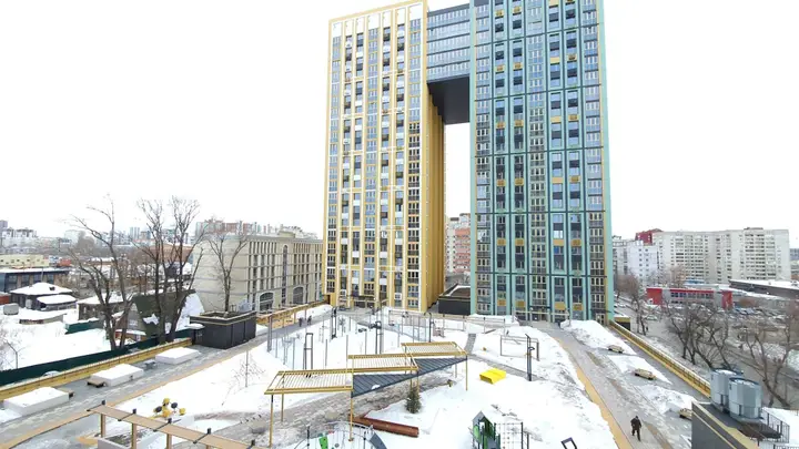Пермь: Крыша Мира на улице Луначарского