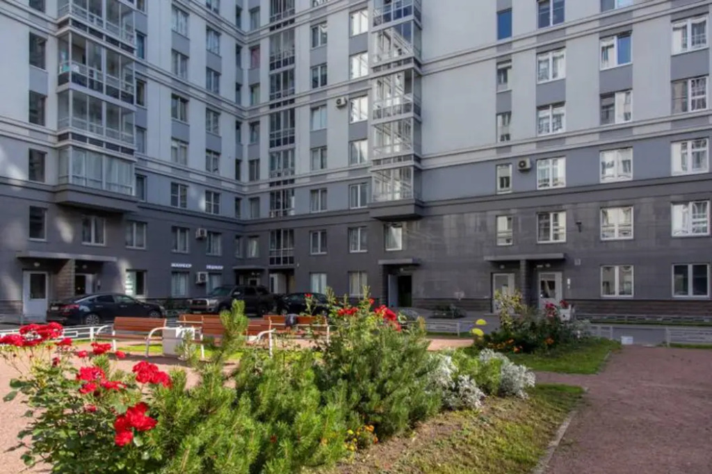 Апартаменты Скайлайт на проспекте Московский — фото 1