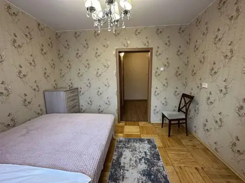 Апартаменты на проспекте Королёва — фото 1