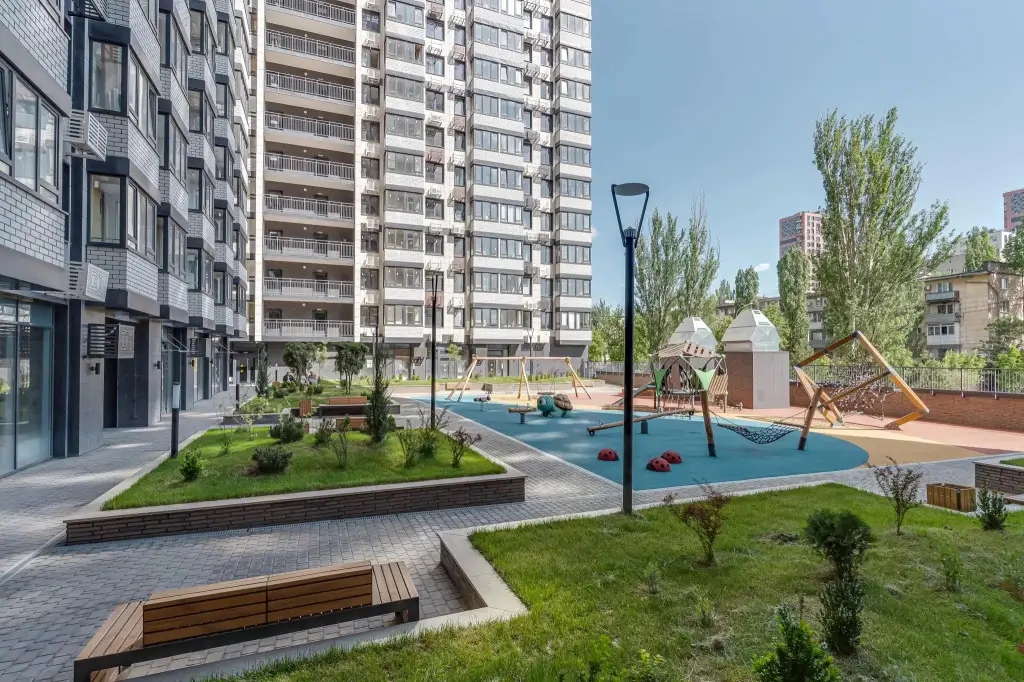 Ростов-на-Дону: Под Крышей на улице Ленина 46