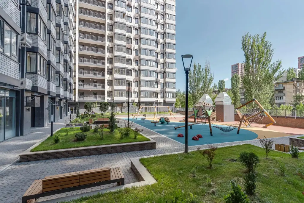 Ростов-на-Дону: Под Крышей на улице Ленина 46