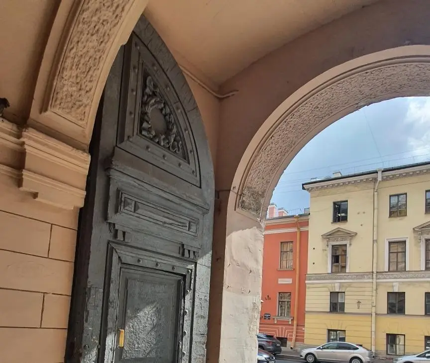 300 метров от Эрмитажа — фото 1