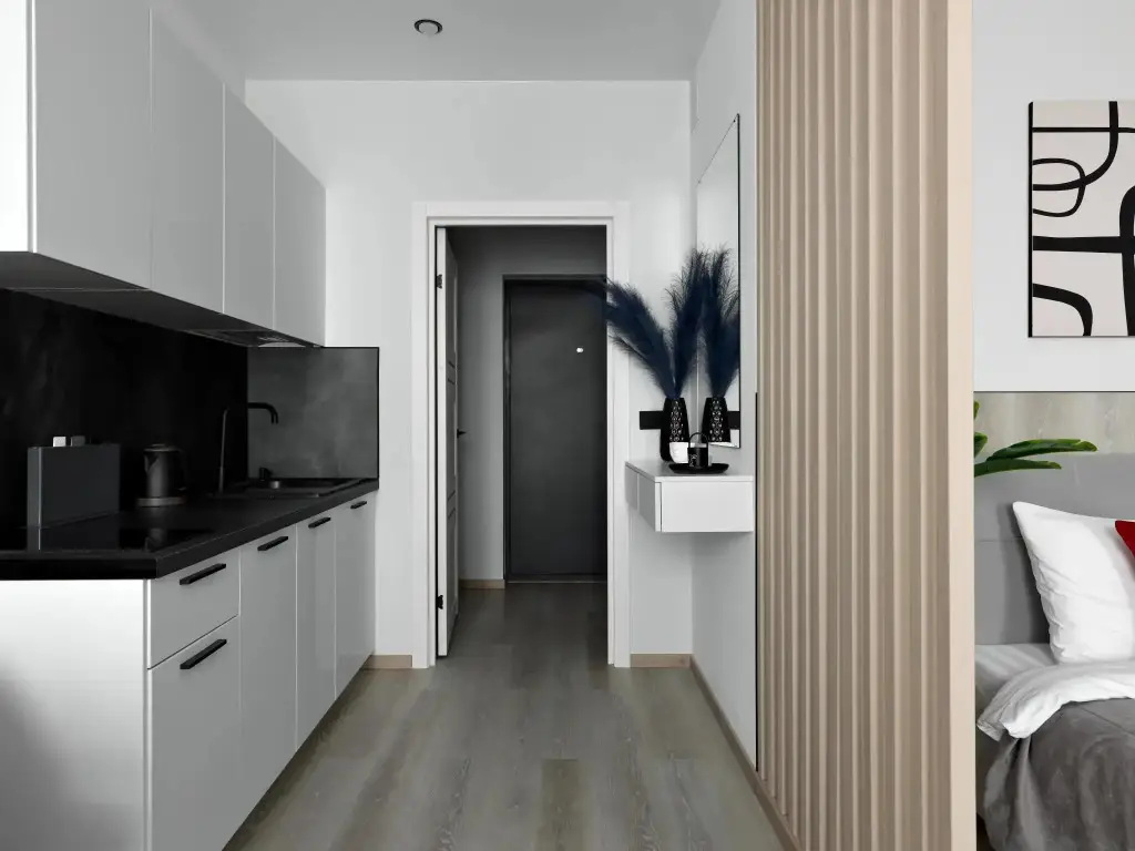 RoomyRoom (РумиРум) на улице Вадима Шефнера 4 — фото 1