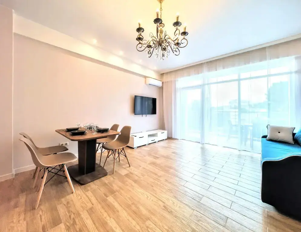 Сочи: Апартаменты M Apartments SvetlanaPark 1