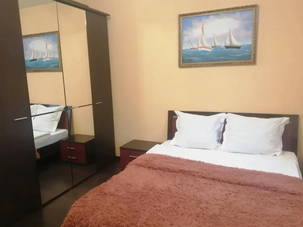 Орел: Lux Apartments (Люкс Апартментс) на набережной Дубровинского 74