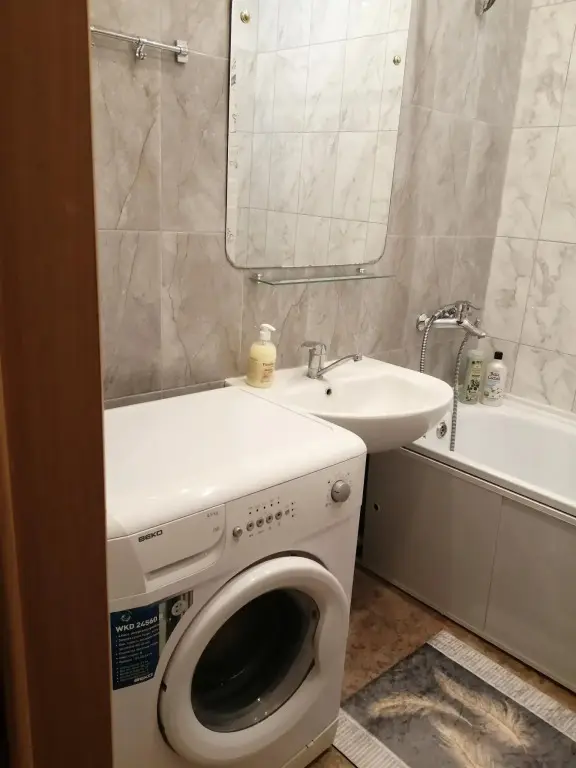 Орел: Lux Apartments (Люкс Апартментс) на набережной Дубровинского 74