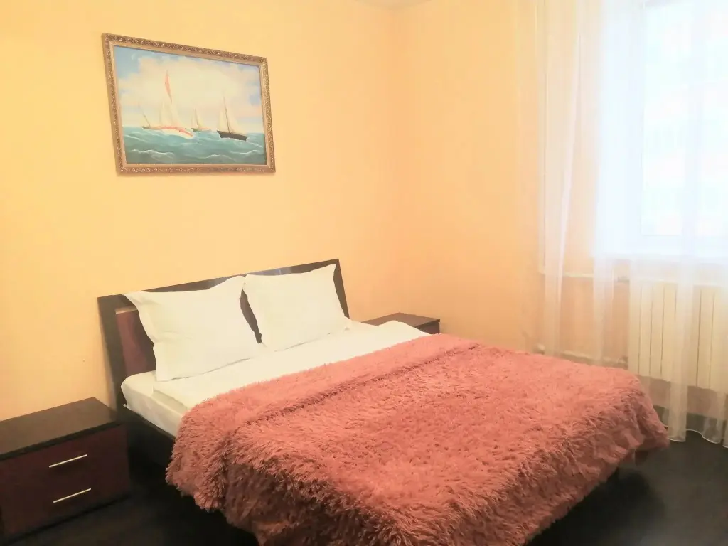 Орел: Lux Apartments (Люкс Апартментс) на набережной Дубровинского 74