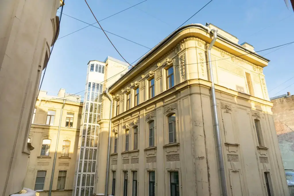 Point U Piter (Поинт Ю Питер) на улице Кирочная — фото 1