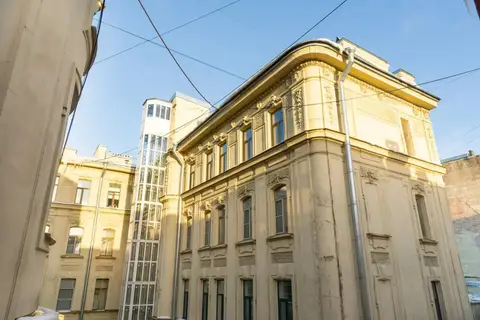 Point U Piter (Поинт Ю Питер) на улице Кирочная — фото 1