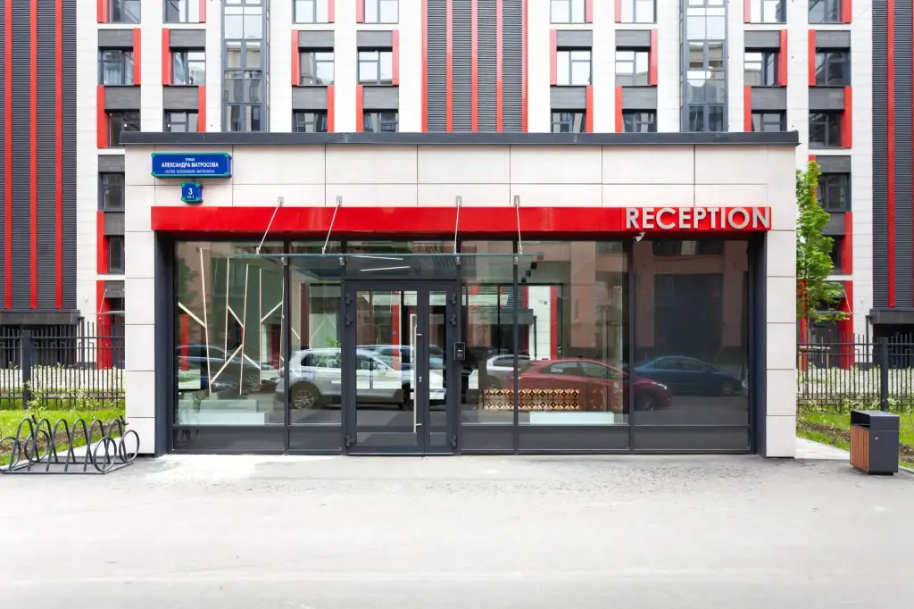 Dubrovskiy Apart (Дубровский Апарт) на улице Александра Матросова 3 — фото 1
