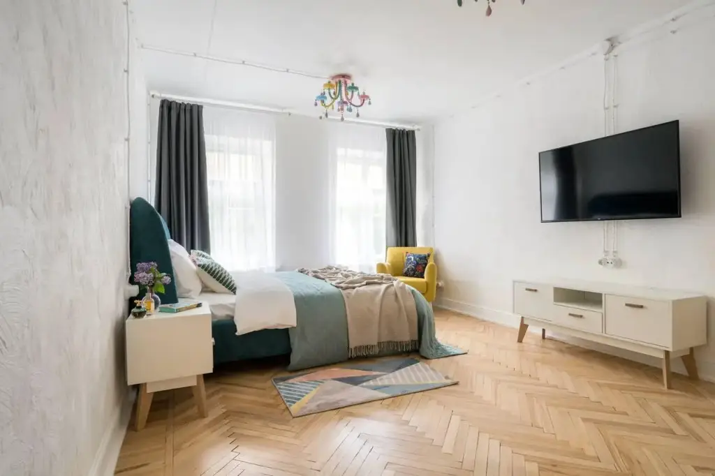 Санкт-Петербург: Teplo Apartments (Тепло Апартментс) на улице Рубинштейна