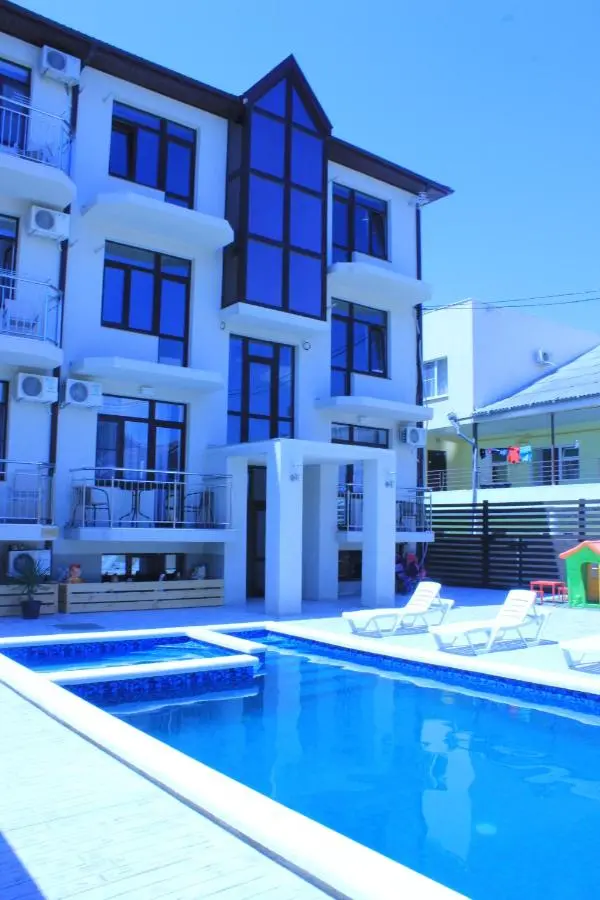 Витязево: Theo Luxury Apartaments