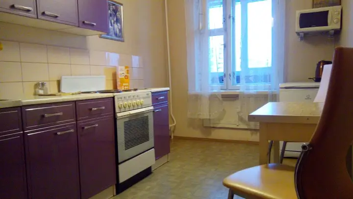 Тольятти: Апартаменты Holiday House
