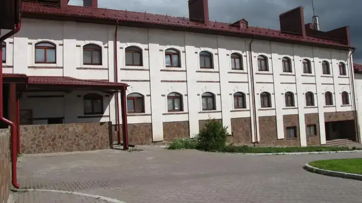 Винновка: Hotel Monastyrskaya
