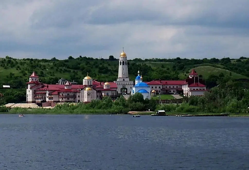Винновка: Hotel Monastyrskaya