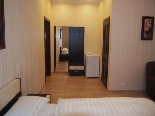 Тольятти: Hotel on Tsvetnoy bulvar 7