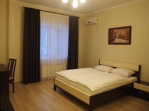 Тольятти: Hotel on Tsvetnoy bulvar 7