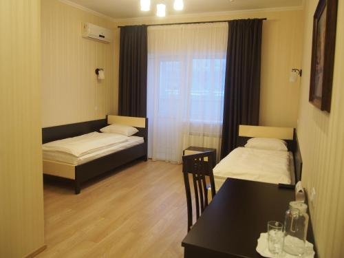 Тольятти: Hotel on Tsvetnoy bulvar 7