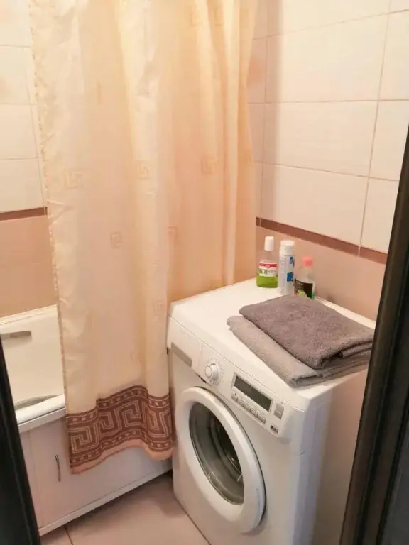 Томск: Апартаменты на улице Матросова 4