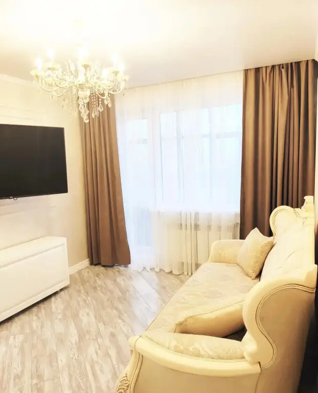 Томск: Apartments on 98 Frunze Avenue
