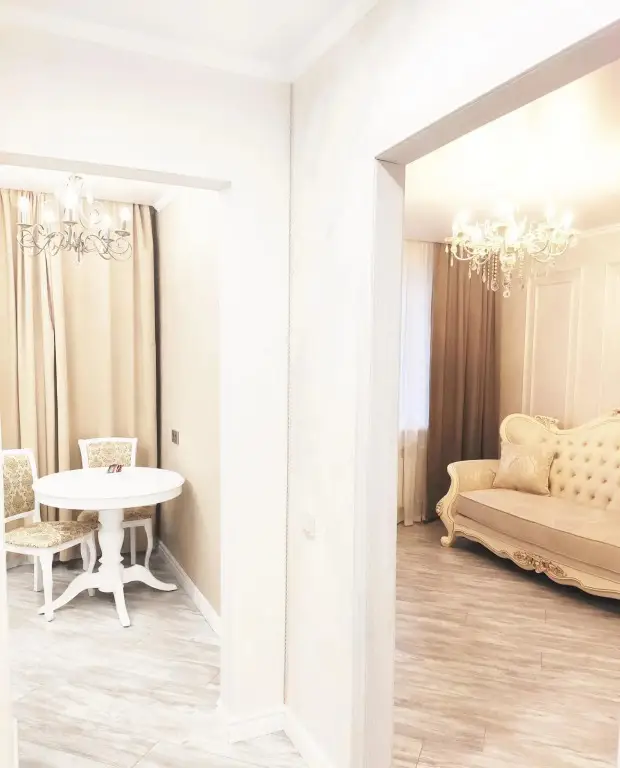 Томск: Apartments on 98 Frunze Avenue