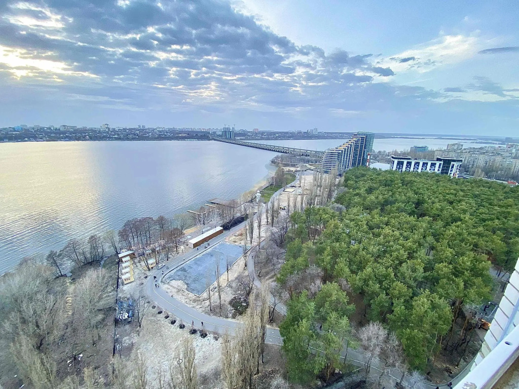 Rental Family Rooms (Рентал Фэмили) на улице Переверткина — фото 1