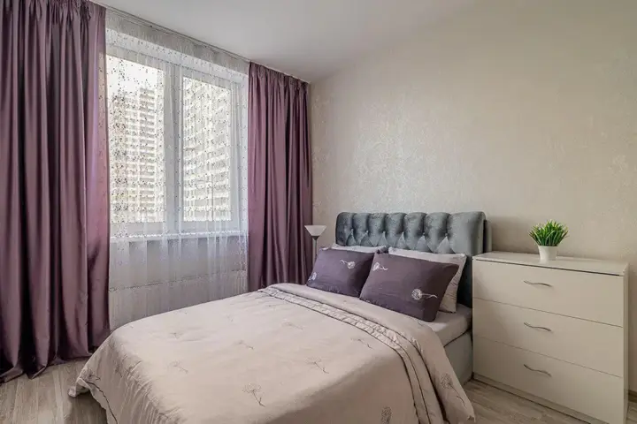 Екатеринбург: Апартаменты Гранат на улице Евгения Савкова 4