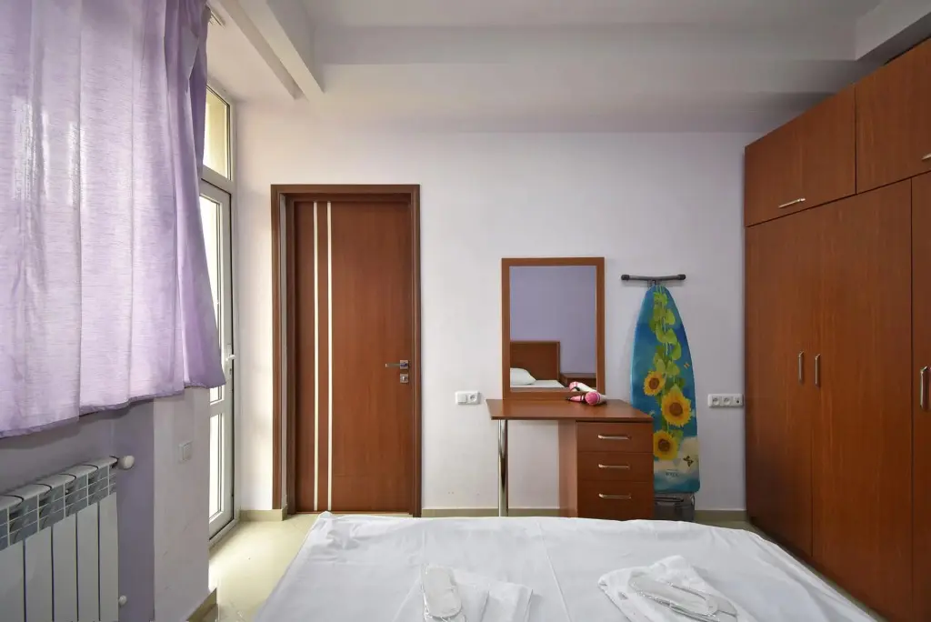 Ереван: Rent Inn Yerevan (Рент Инн Ереван) на улице Налбандяна