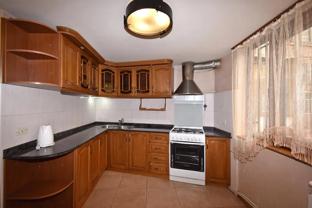 Ереван: Rent Inn Yerevan (Рент Инн Ереван) на улице Налбандяна 27