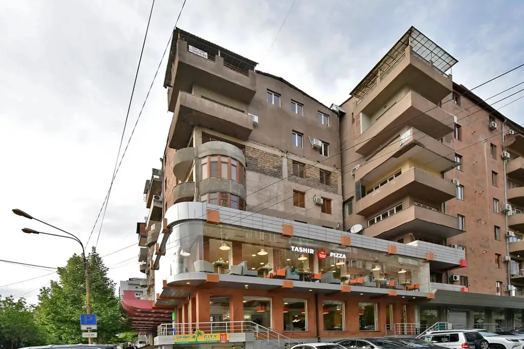 Rent Inn Yerevan (Рент Инн Ереван) на улице Мгера Мкртчяна 1 — фото 1
