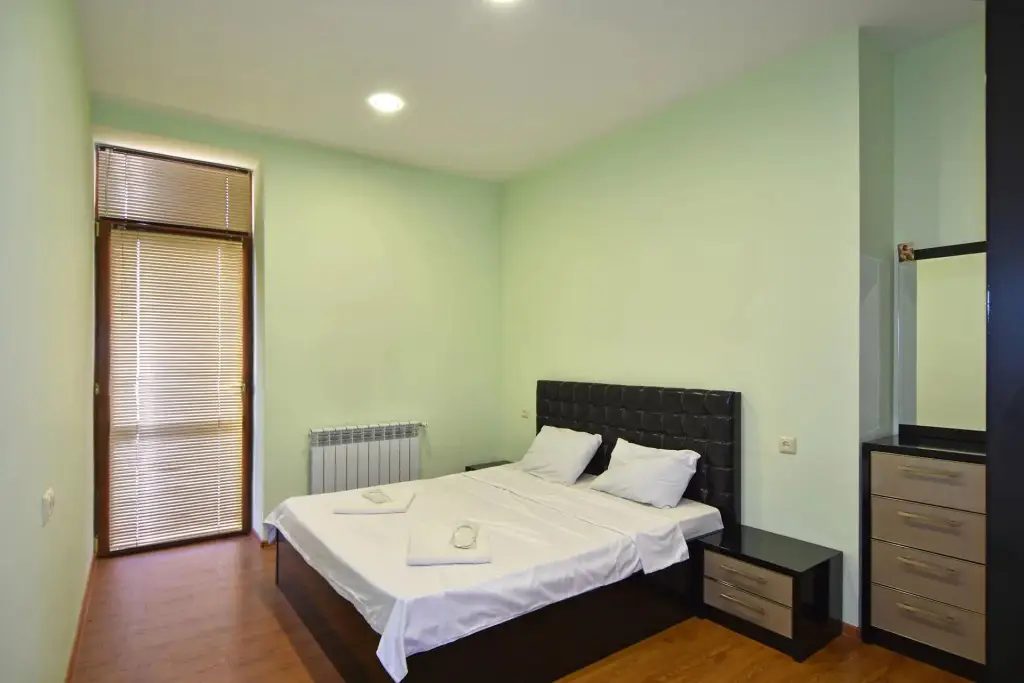 Ереван: Rent Inn Yerevan (Рент Инн Ереван) на улице Арама 74