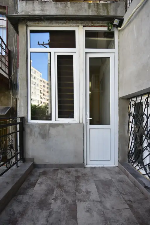 Rent Inn Yerevan (Рент Инн Ереван) на улице Налбандяна 9 — фото 1