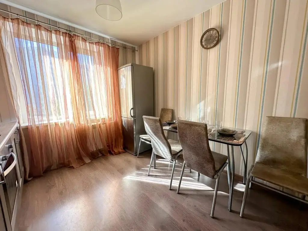 EasyRent (ИзиРент) на улице Тополиная 54 — фото 1