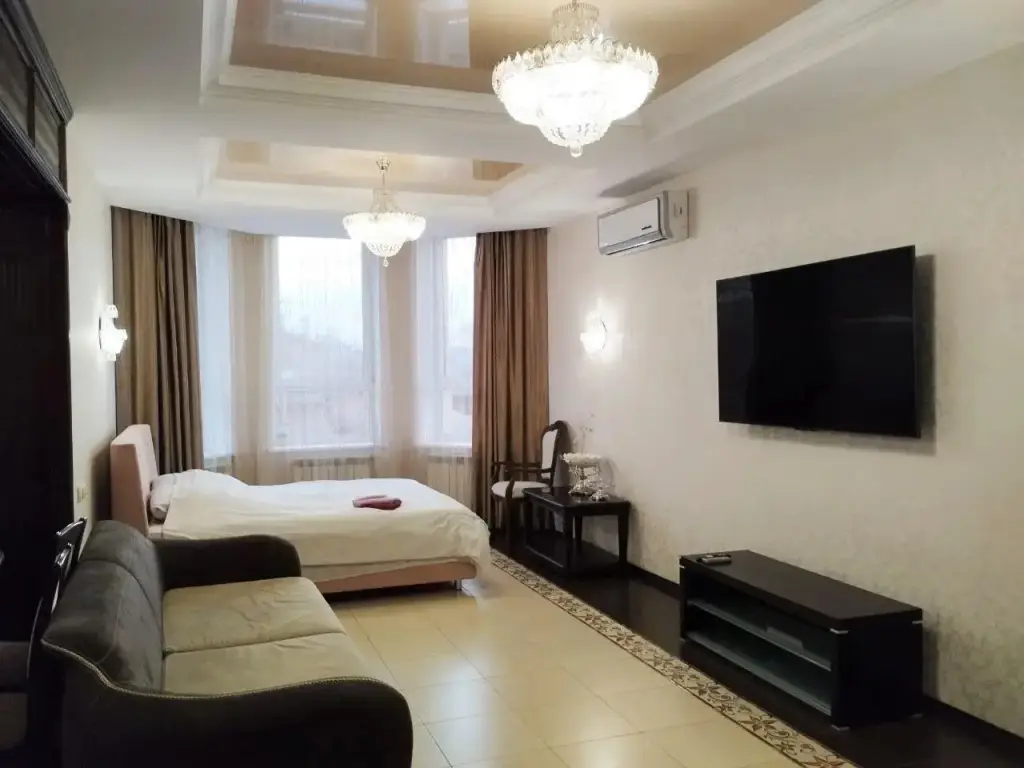 Томск: Apartments on Istochnaya street 10