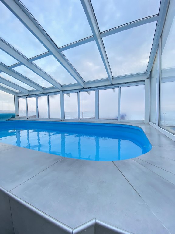 Тольятти: Жара Beach Resort