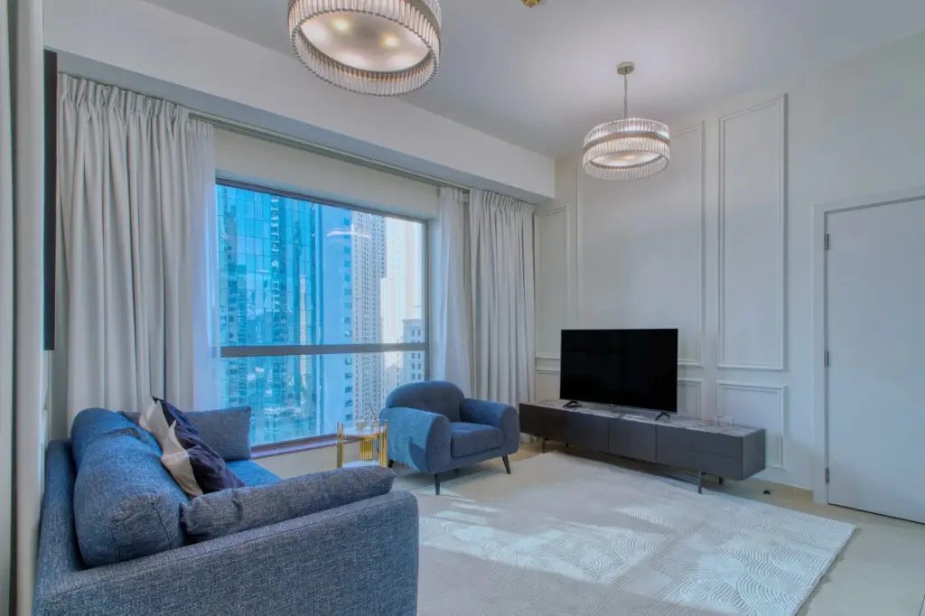 Апартаменты Cozy 1BR with great view — фото 1