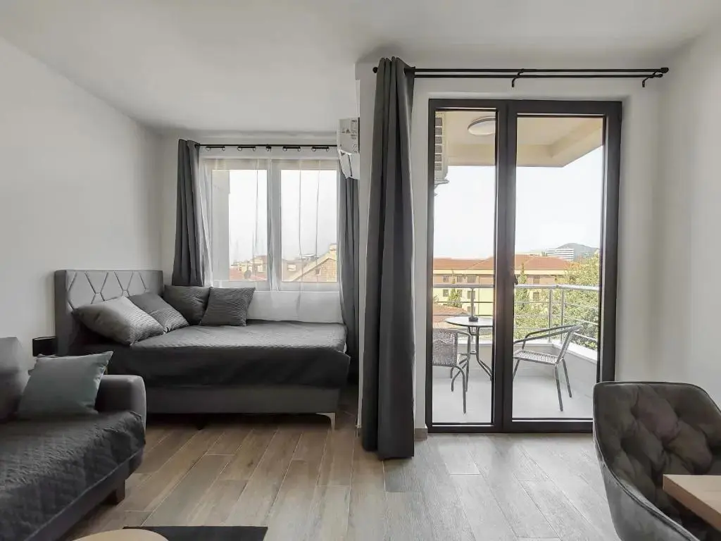 Будва: Апартаменты Contemporary Retreat in Bečići