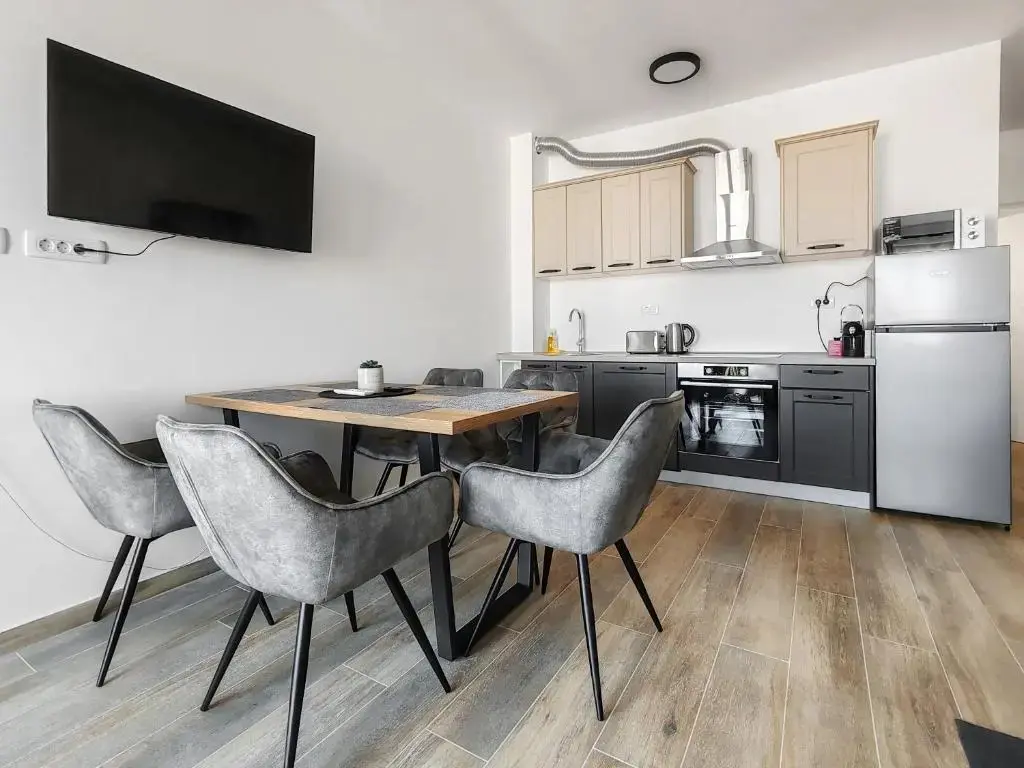 Будва: Апартаменты Contemporary Retreat in Bečići
