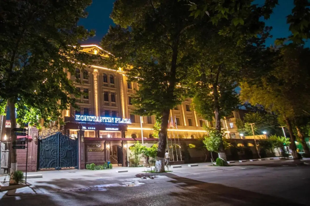 Самарканд: Konstantin Plaza (Константин Плаза)