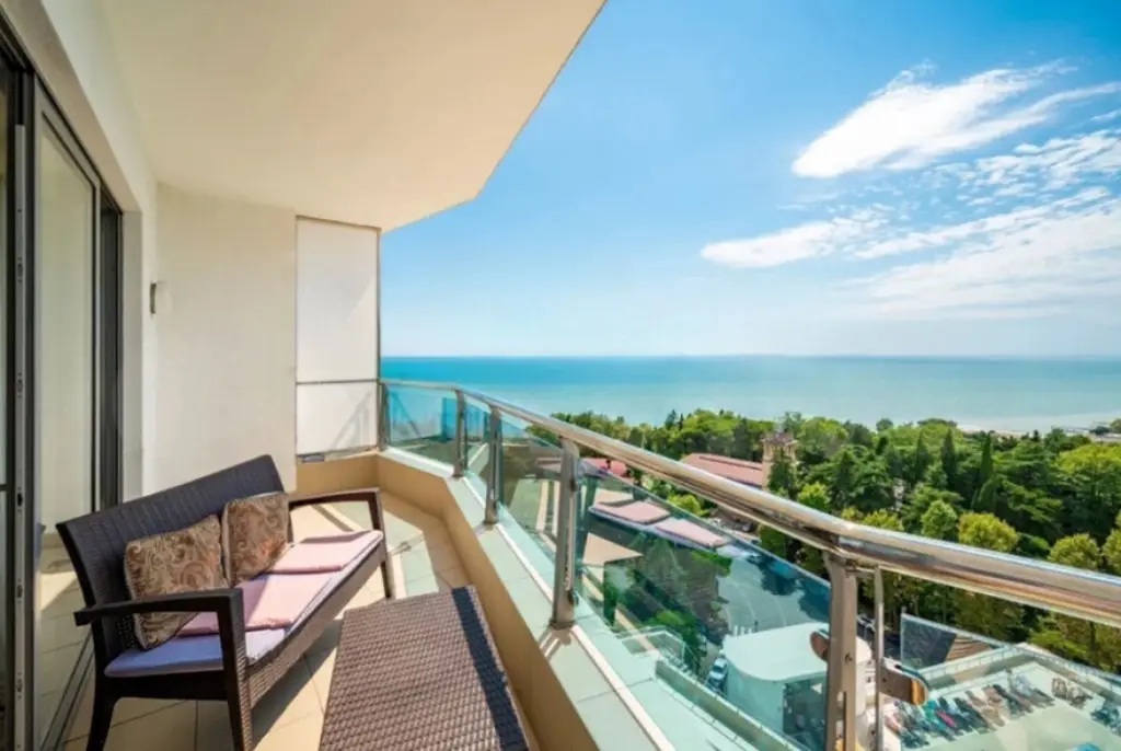 Сочи: Апартаменты M Apartments Ideal House 3