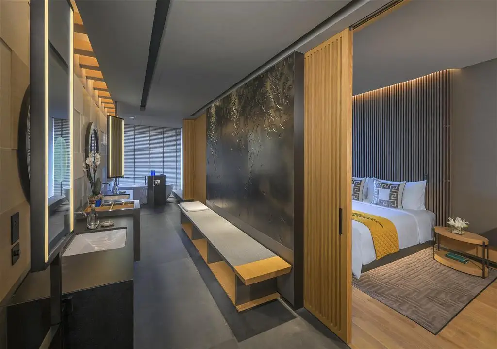 Дубай: Caesars Palace Bluewaters Dubai