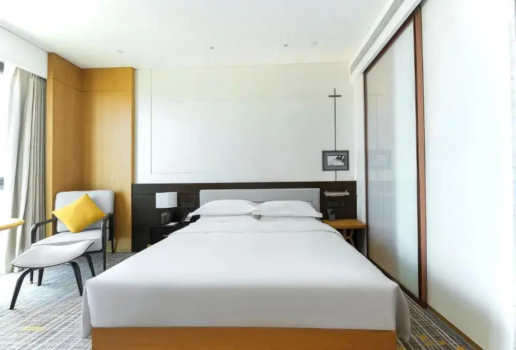 Нинбо: Holidayinn Ningbo Xiangshan Damu Bay