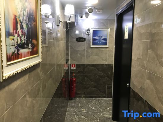 Гонконг: Yangzhou Hotel