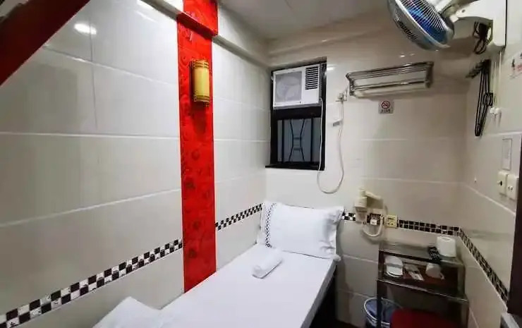Гонконг: New Peking Guest House
