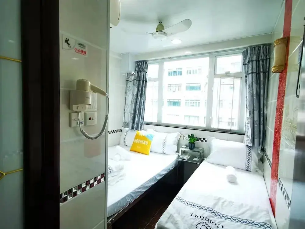 Гонконг: New Peking Guest House