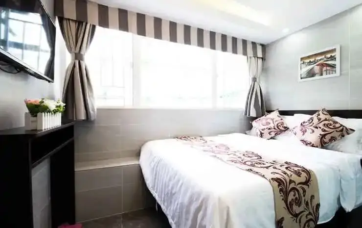 Гонконг: Sasa Inn (TST Metro C2)