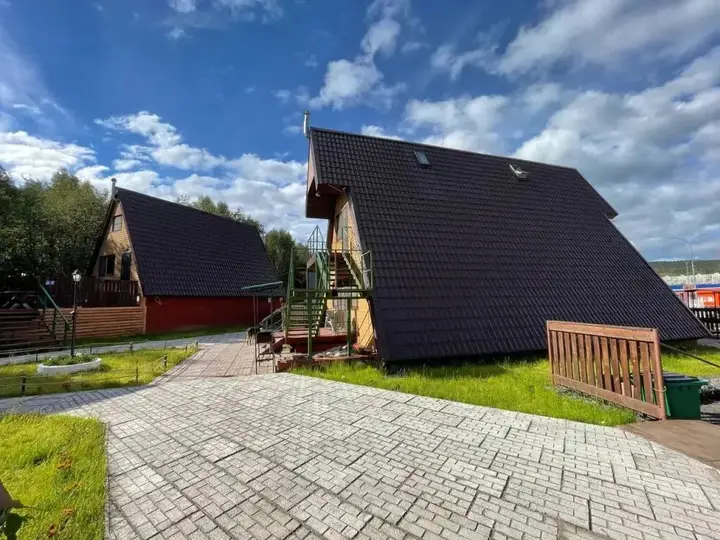 Мурманск: Guest house on Dolina Uyuta 1a