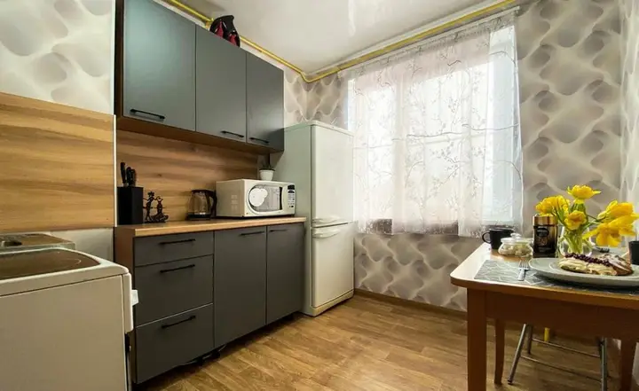 Мурманск: Хоум эстэйт (Home estate), ул. Старостина, д. 7